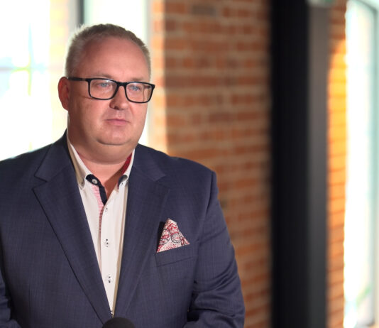 Transformacja energetyczna to wymóg ekonomii, konkurencyjności, oczekiwań klientów oraz regulacji. Dotyczy nie tylko dużych, ale też mniejszych firm