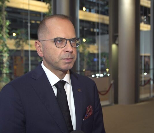 Gruzini wybierają nowy parlament. Sobotnie wybory mogą przesądzić o kursie kraju na dekady