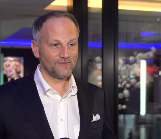 Ze względu na różnice w cenach surowce wtórne przegrywają z pierwotnymi. To powoduje problemy branży recyklingowej